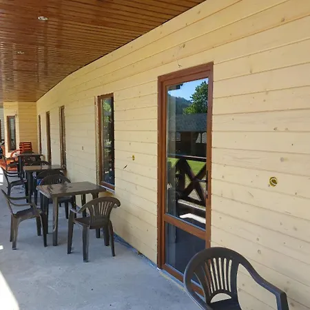 U Zumera בית הארחה *